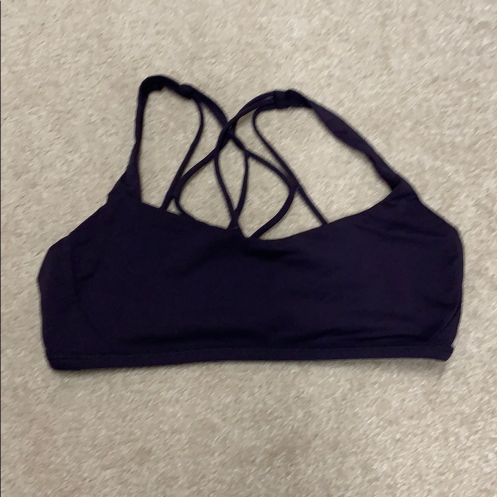 Lululemon sports bra - free to be